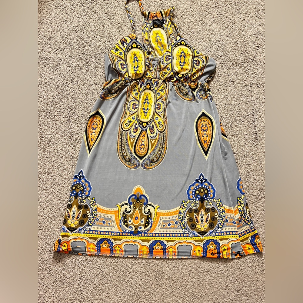 Gray dress with yellow pattern